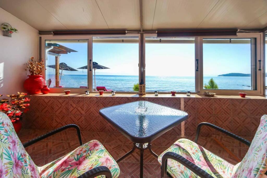 Apartament Elena Mesongí